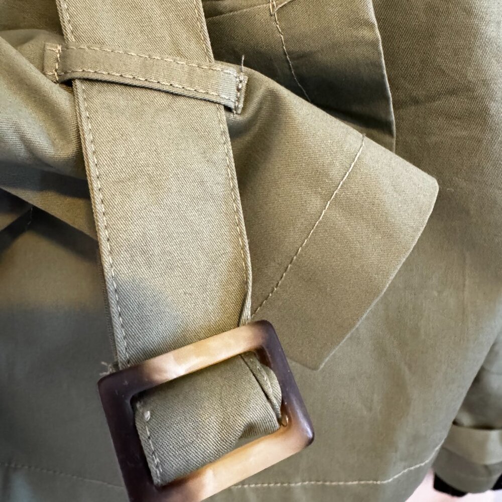 Minimalist Capsule Iris Olive Cropped Double Breasted Cotton Trench Medium - Picture 10 of 13